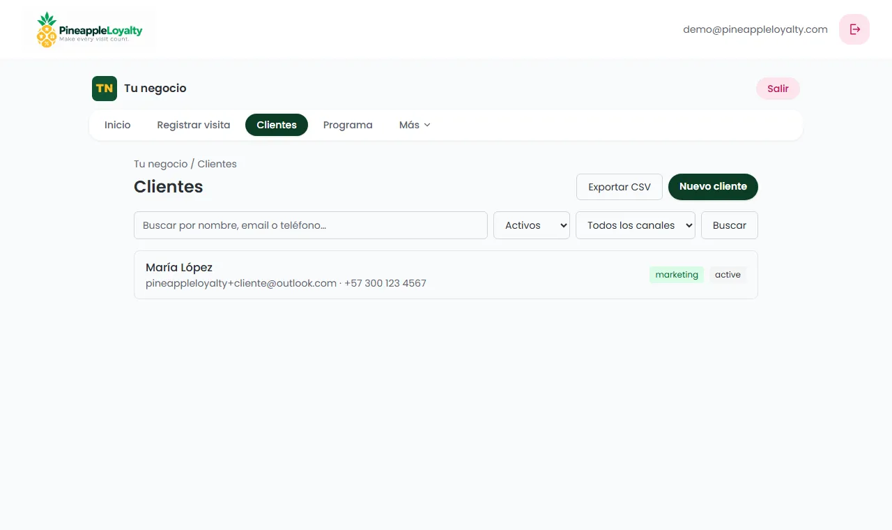 Lista de clientes del panel con una clienta registrada